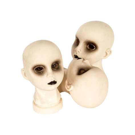 Décorations têtes de poupées cadavériques